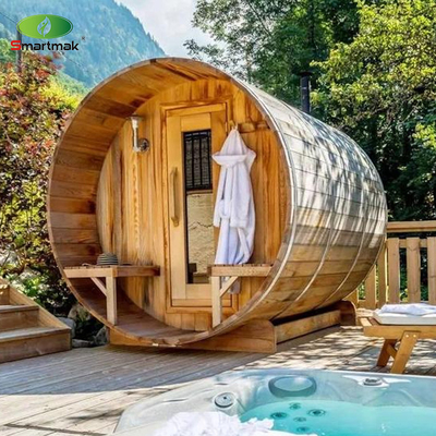 屋外蒸気セダー木桶サウナ 庭庭林で使用